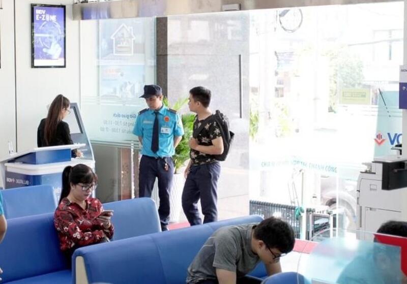 Đảm bảo an toàn và hỗ trợ cho khách hàng và nhân viên