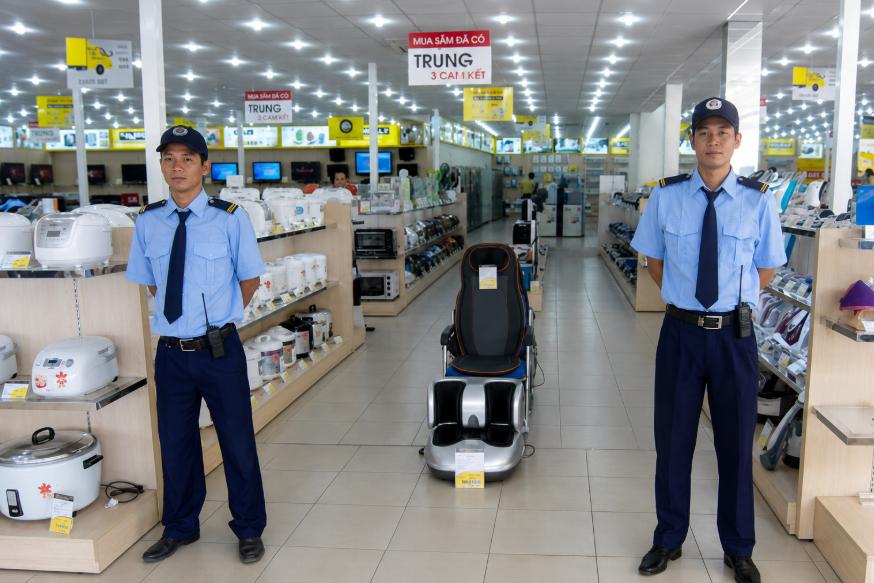 Dịch vụ bảo vệ cửa hàng