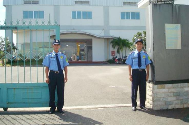 Cổng chính là khu vực quan trọng, cần được kiểm soát gắt gao